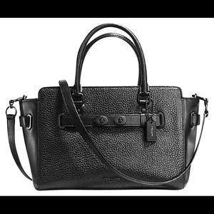 Coach Blake Carryall 25 Pebble Leather Matte Black